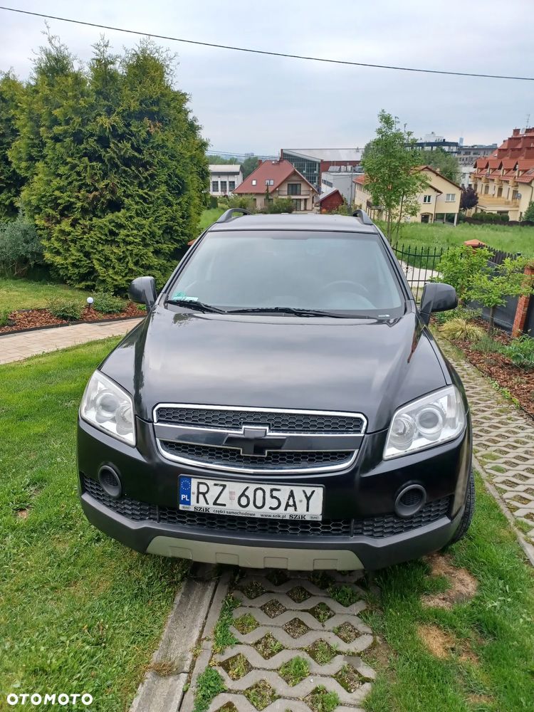 Chevrolet Captiva 2.4 LS 5os - 3
