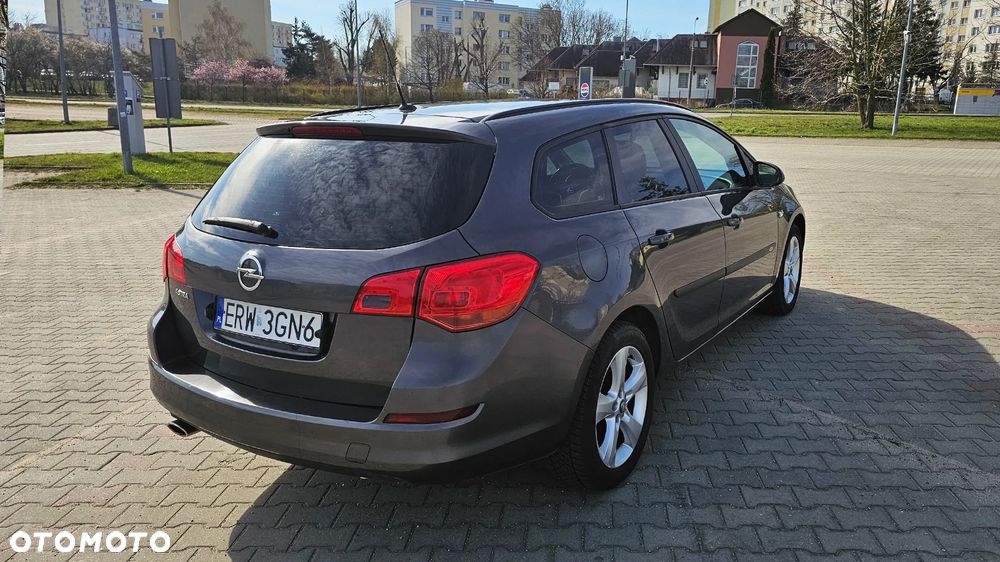Opel Astra 1.4 Turbo Sport - 2