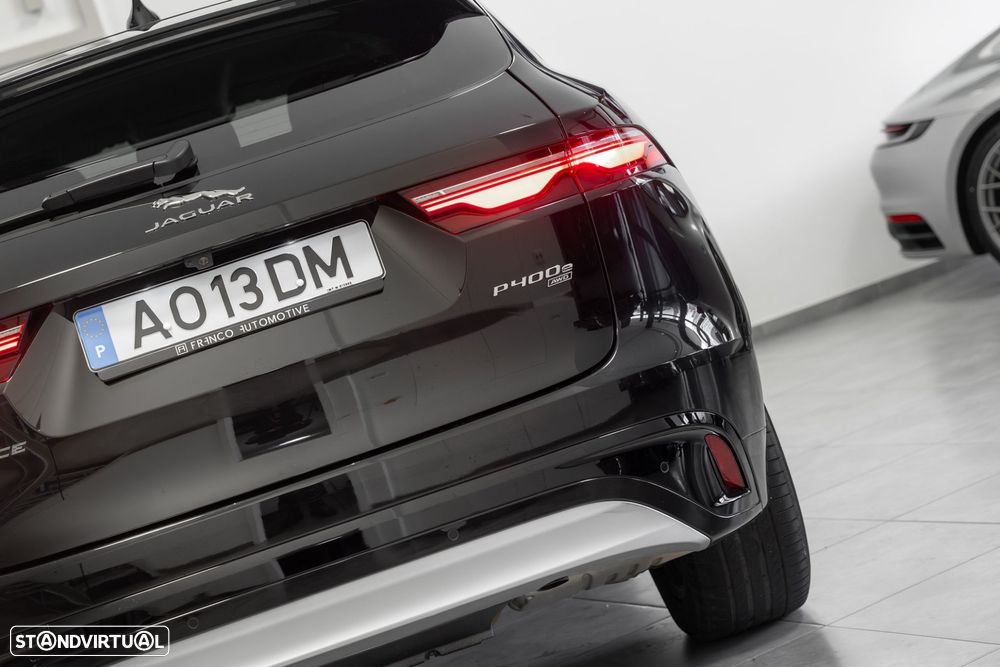 Jaguar F-Pace - 8