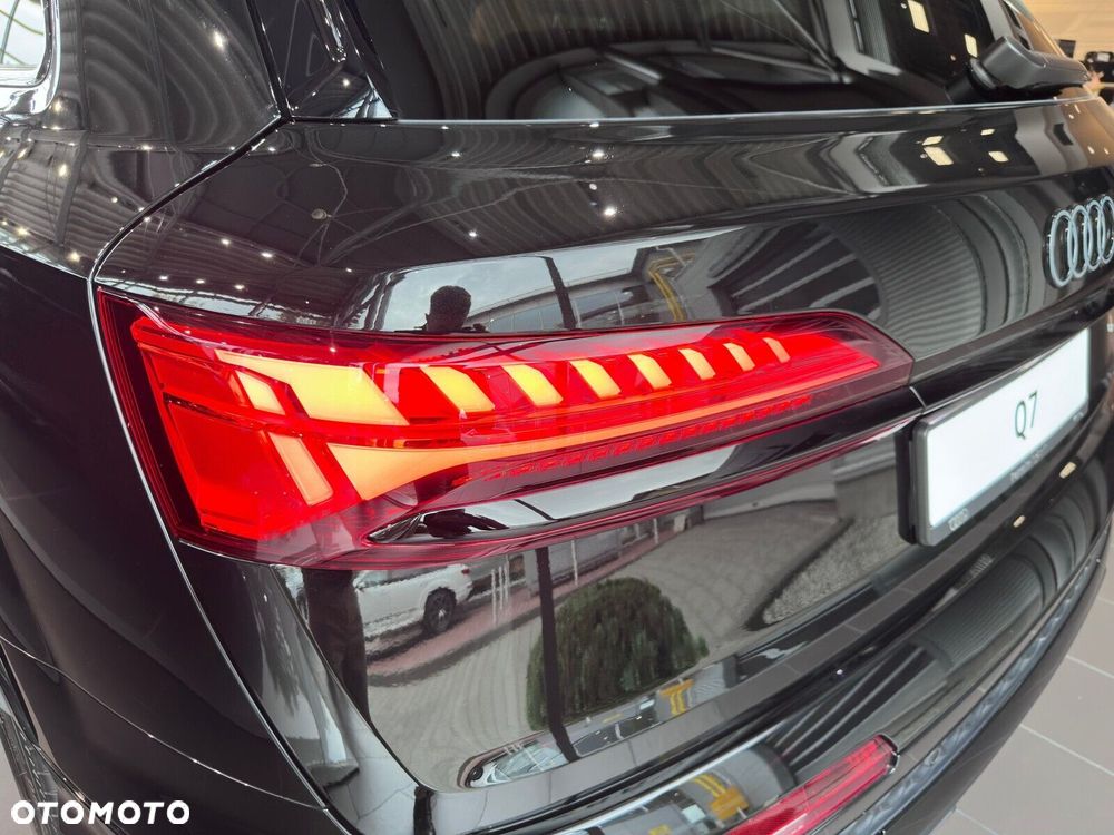 Audi Q7 - 10