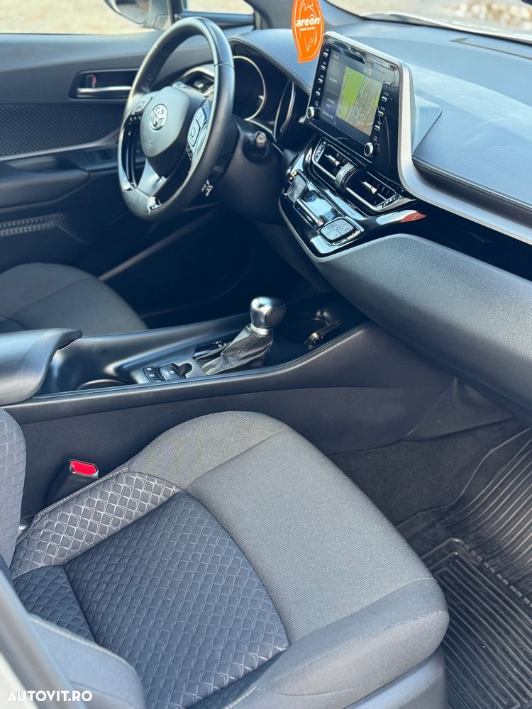 Toyota C-HR 2.0 Hybrid Business-Edition - 8