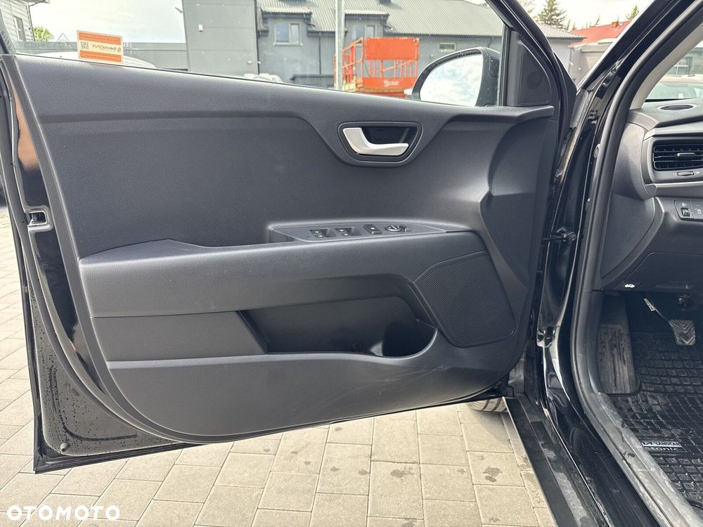 Kia Stonic 1.2 M - 12