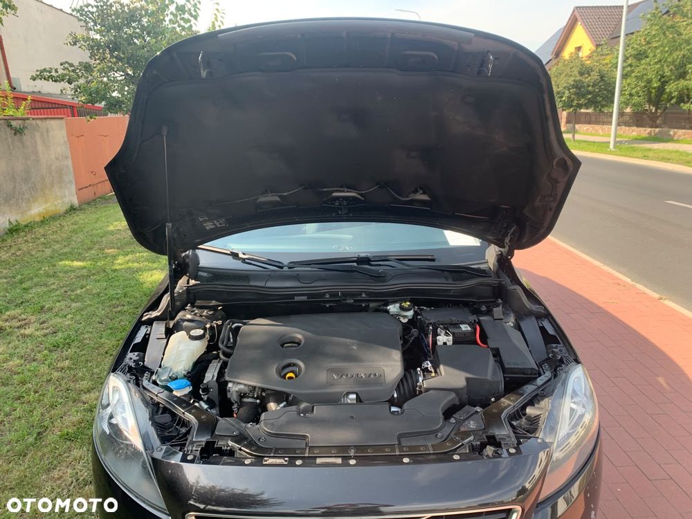 Volvo V40 D2 R-Design Kinetic - 12