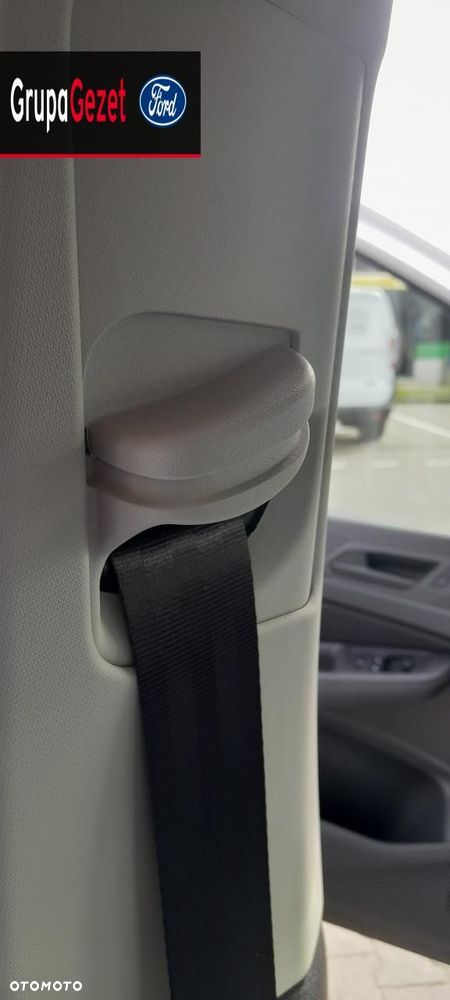 Ford Transit Connect - 16