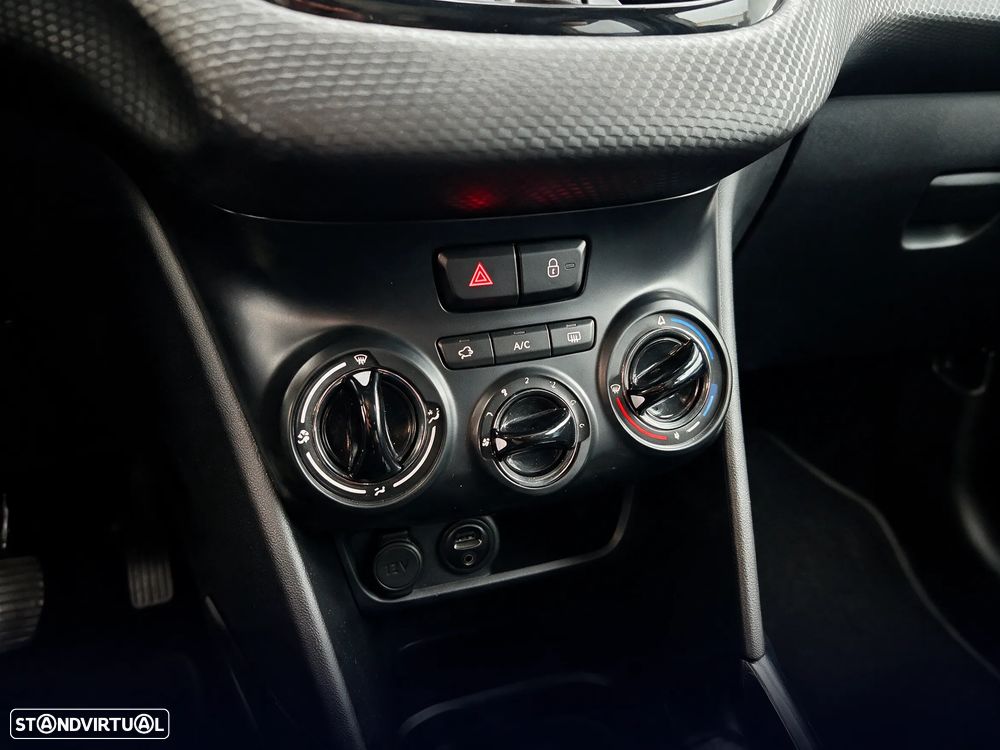 Peugeot 2008 1.2 PureTech Signature - 15