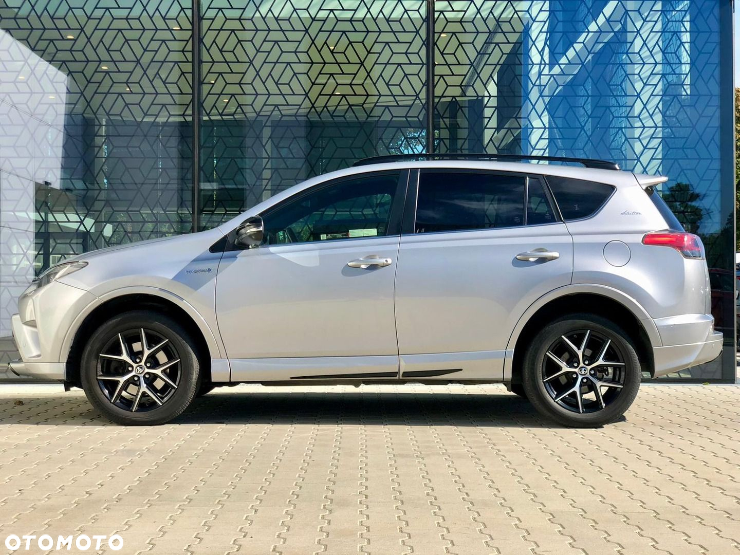 Toyota RAV4 - 3