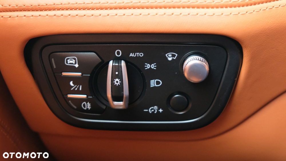 Bentley Bentayga - 19