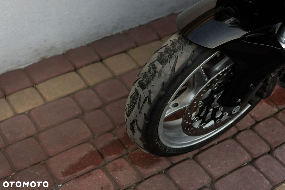 Honda VFR - 7
