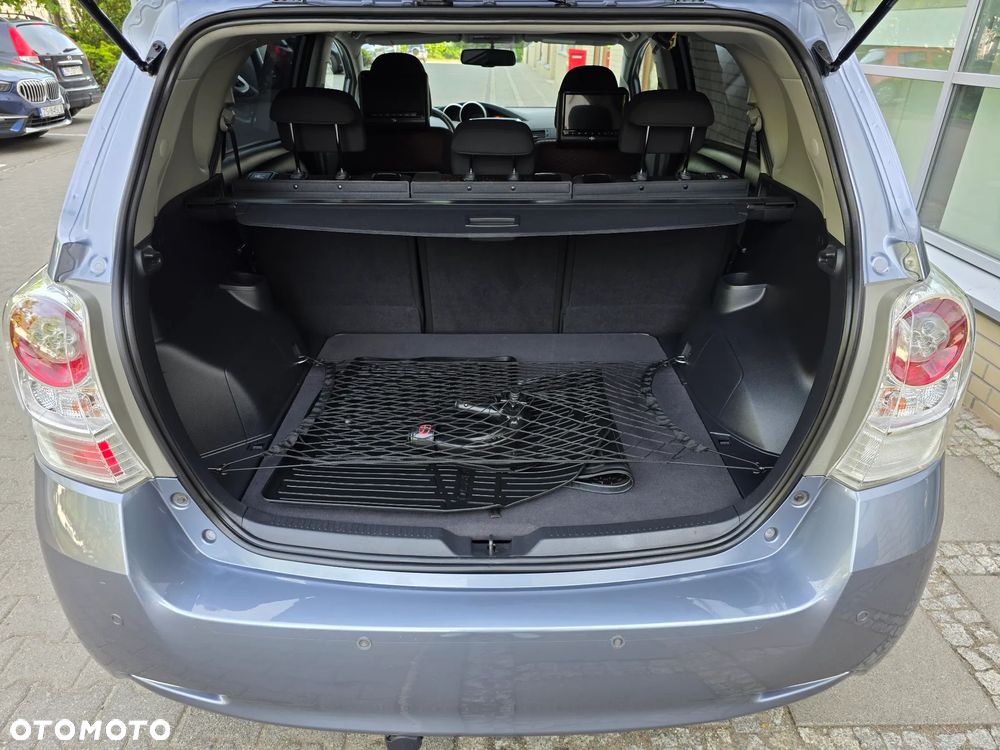 Toyota Verso 1.8 5-Sitzer Executive - 11