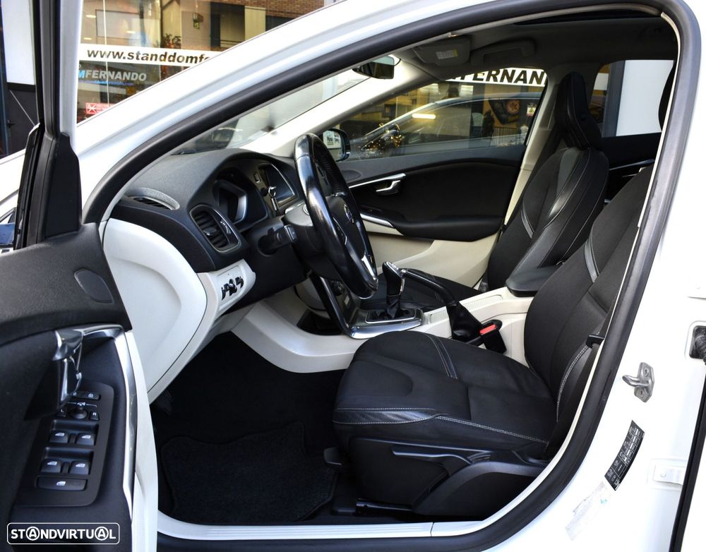 Volvo V40 1.6 D2 Momentum Eco - 5