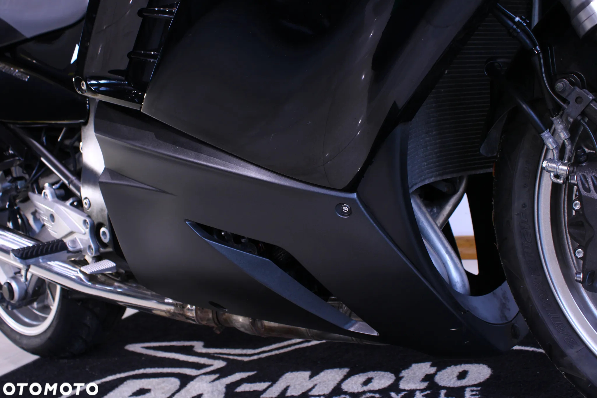 Kawasaki GTR - 19