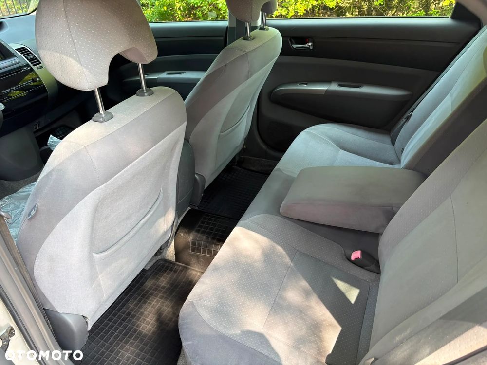 Toyota Prius - 9
