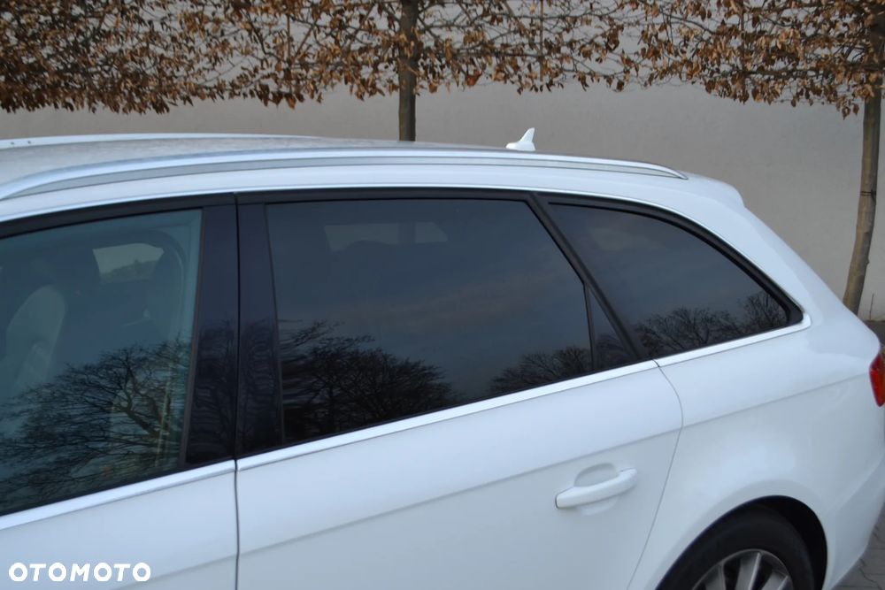 Audi A4 Avant 2.0 TDI DPF quattro - 10