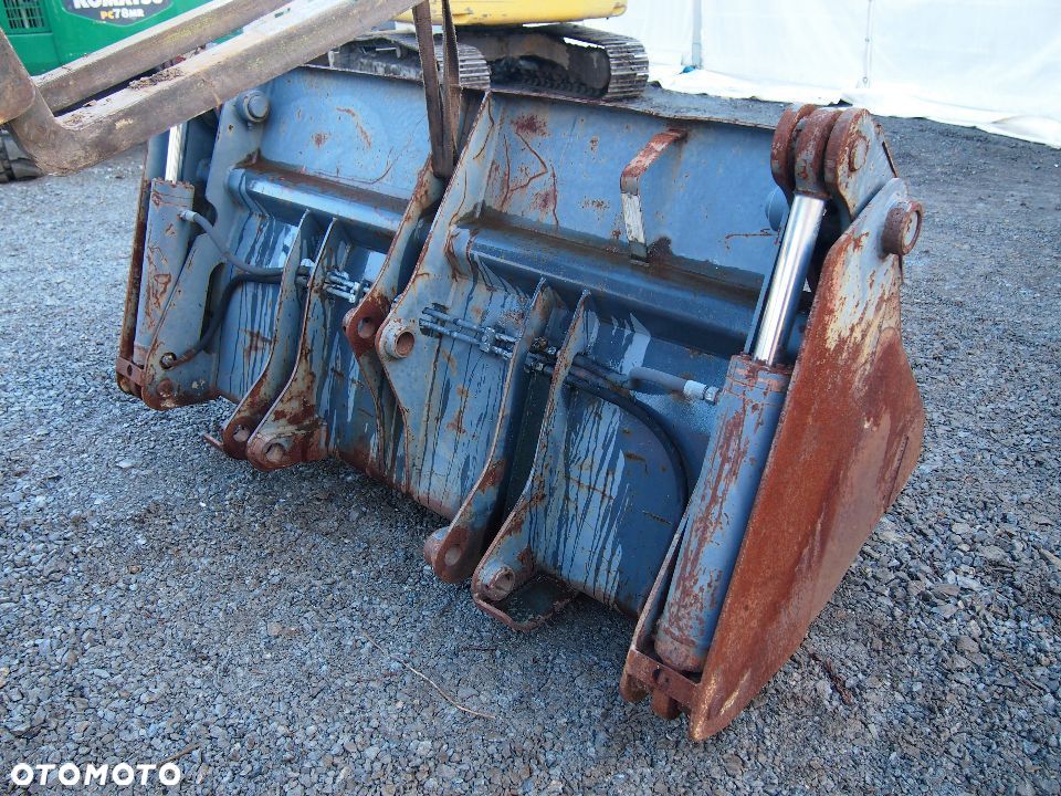Łyżka do ładowarki otwierana hydraulicznie 2,1m - 4