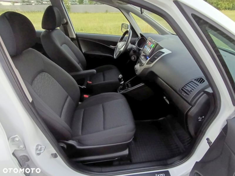 Hyundai ix20 1.4 Fifa World Cup Edition - 8