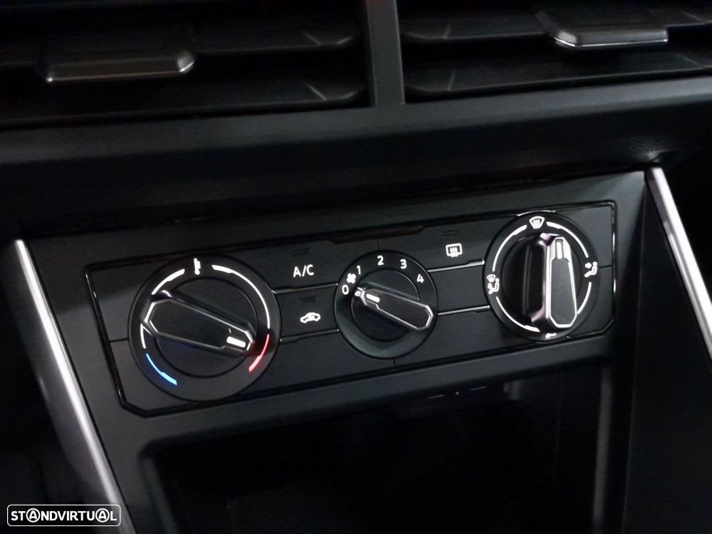 VW Polo 1.0 TSI Urban - 18