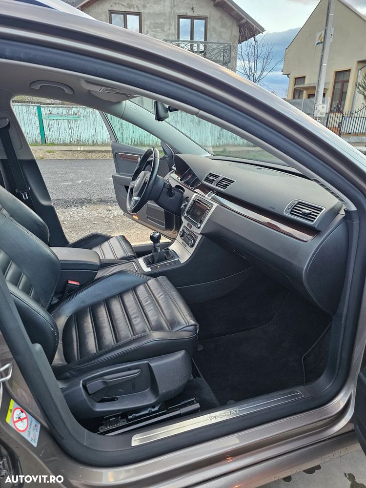 Volkswagen Passat 2.0 TDI DPF Sportline - 6