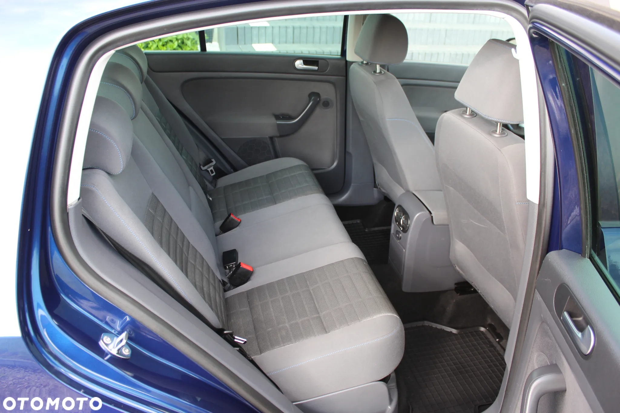 Volkswagen Golf Plus 1.9 TDI DPF Tour - 10