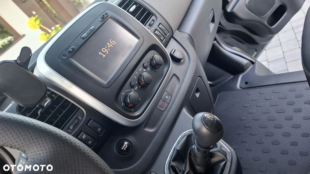 Renault TRAFIC - 22