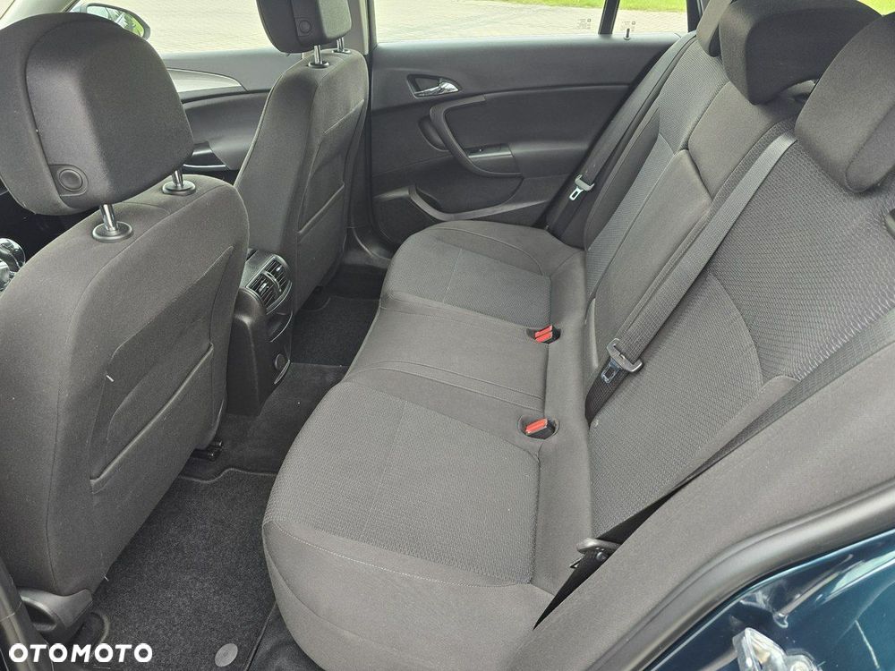 Opel Insignia - 19