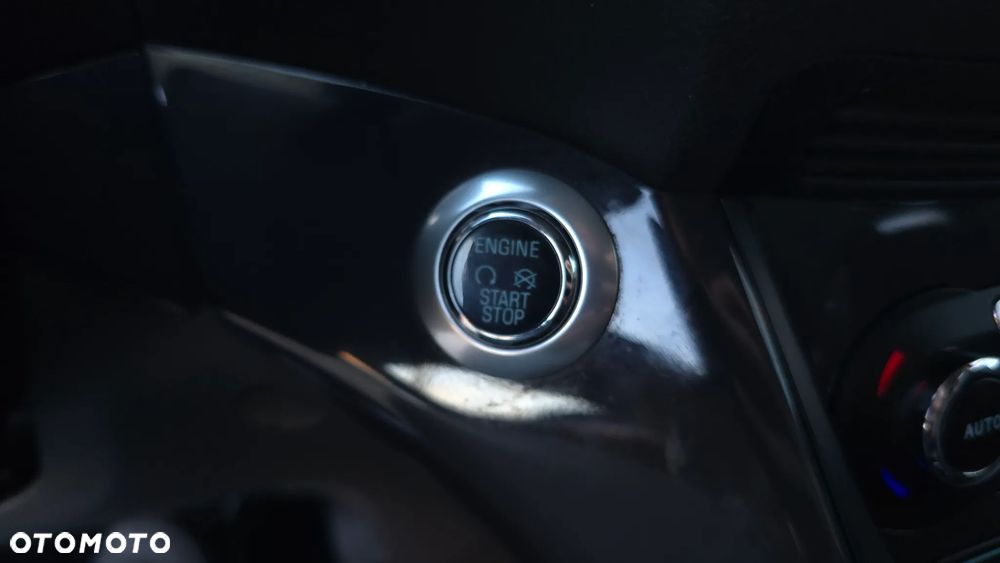 Ford Kuga - 26