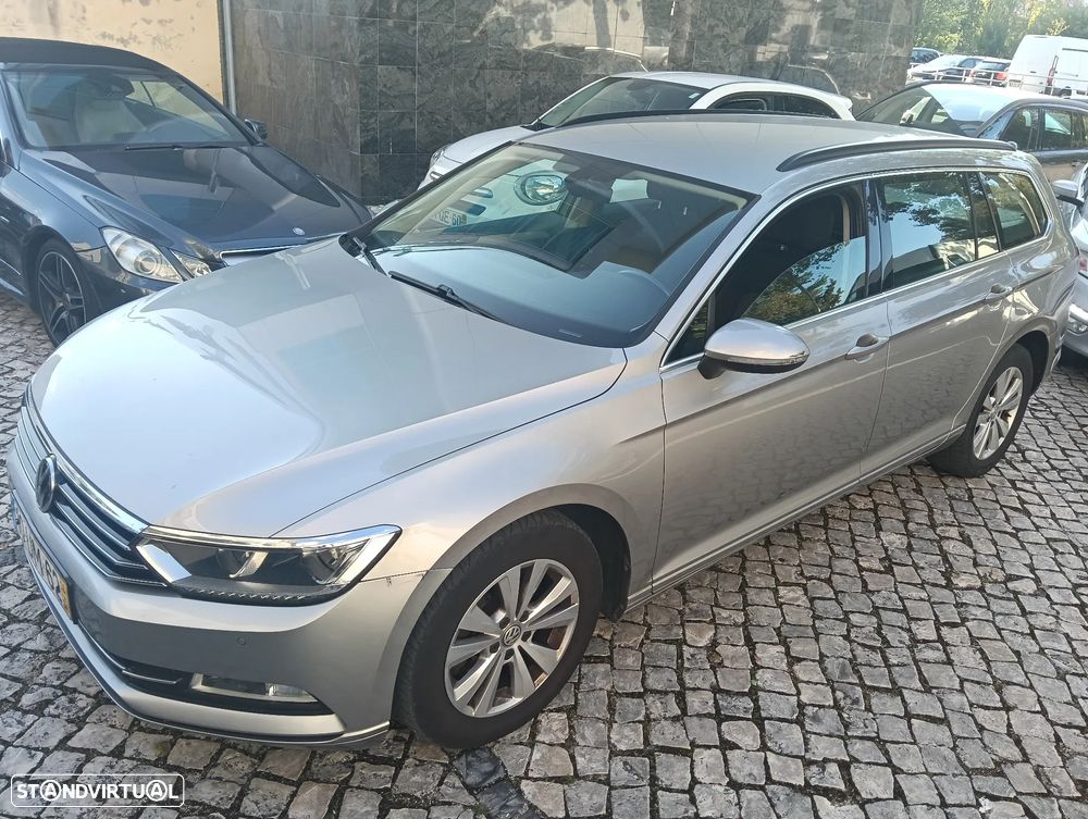 VW Passat Variant 1.6 TDI Highline DSG - 4