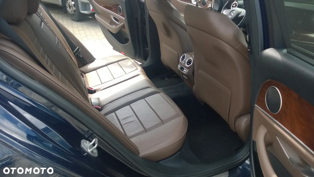 Mercedes-Benz Klasa E 350 d 4Matic 9G-TRONIC Exclusive - 15