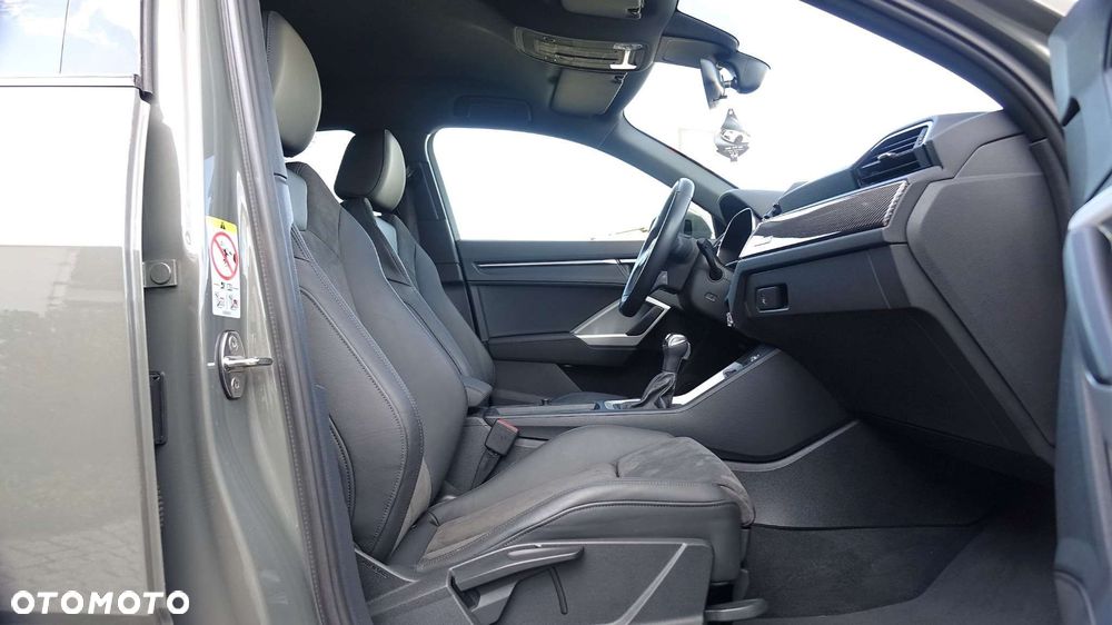 Audi Q3 Sportback - 29