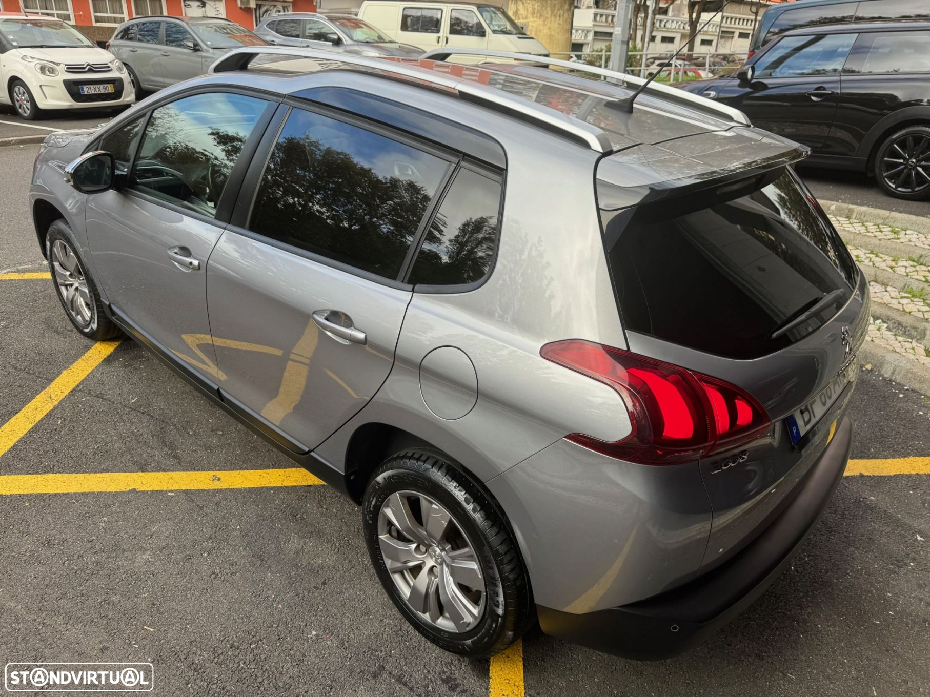 Peugeot 2008 1.6 BlueHDi Style - 34