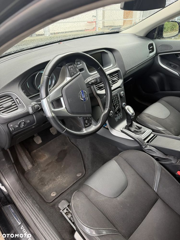 Volvo V40 - 11