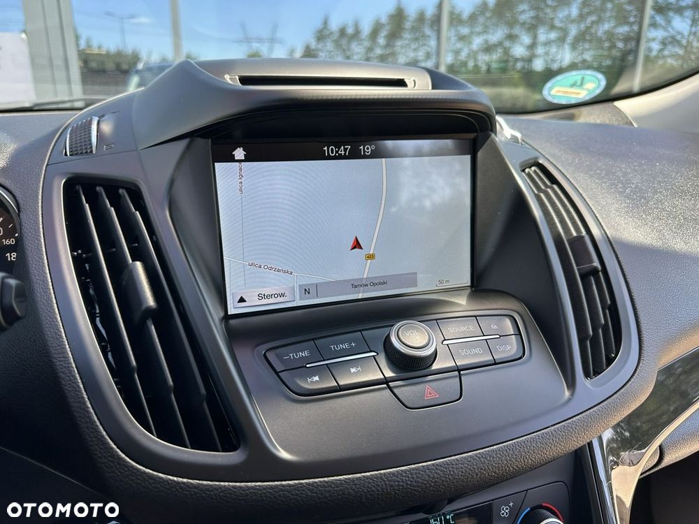 Ford Kuga 1.5 EcoBoost 2x4 Titanium - 23