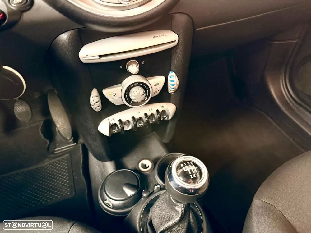 MINI Clubman Cooper D - 19