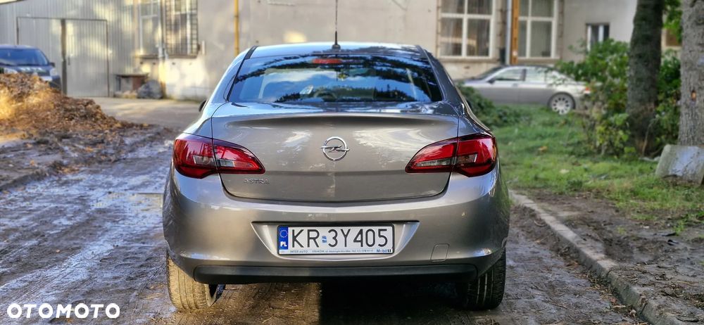 Opel Astra IV 1.6 Cosmo - 19