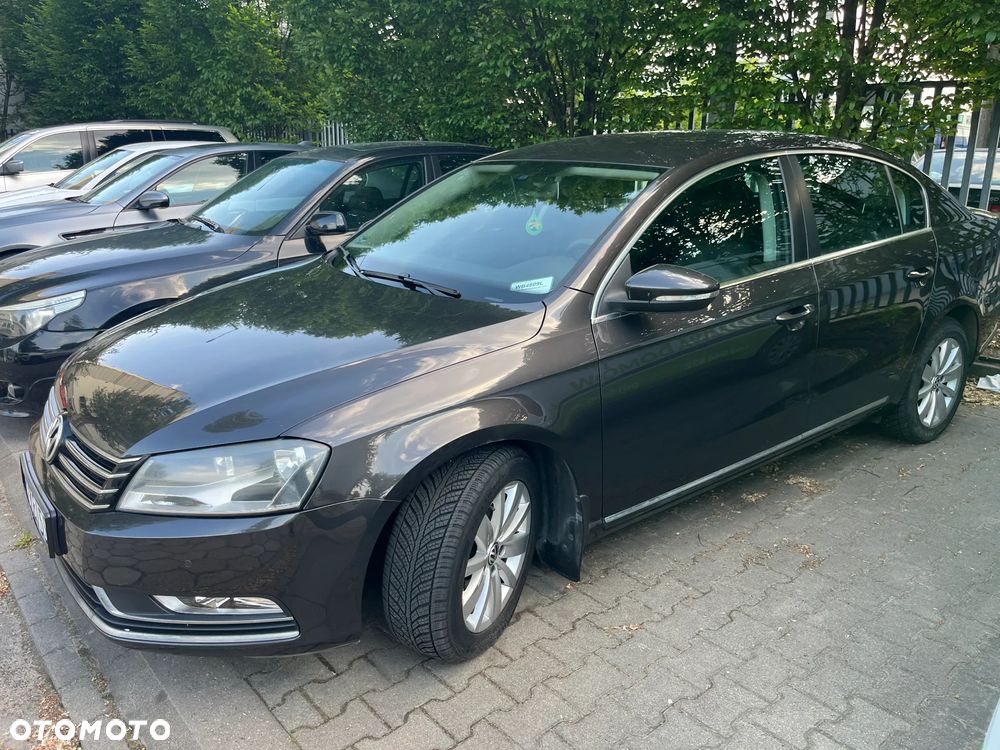 Volkswagen Passat - 3