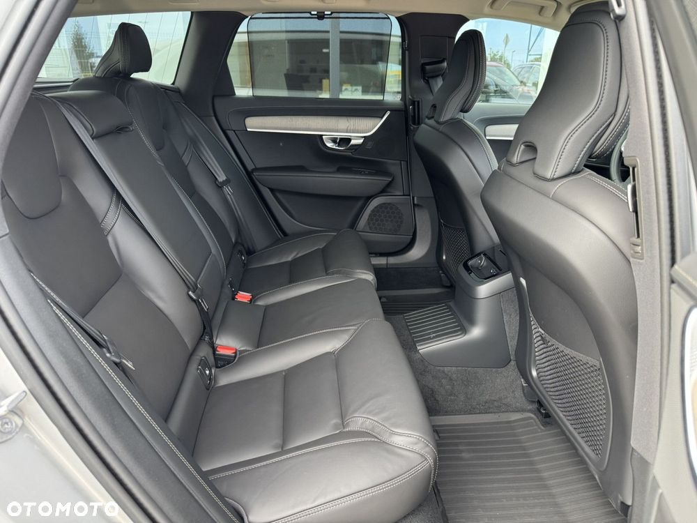 Volvo V90 T6 AWD Plug-In Hybrid Plus Dark - 14