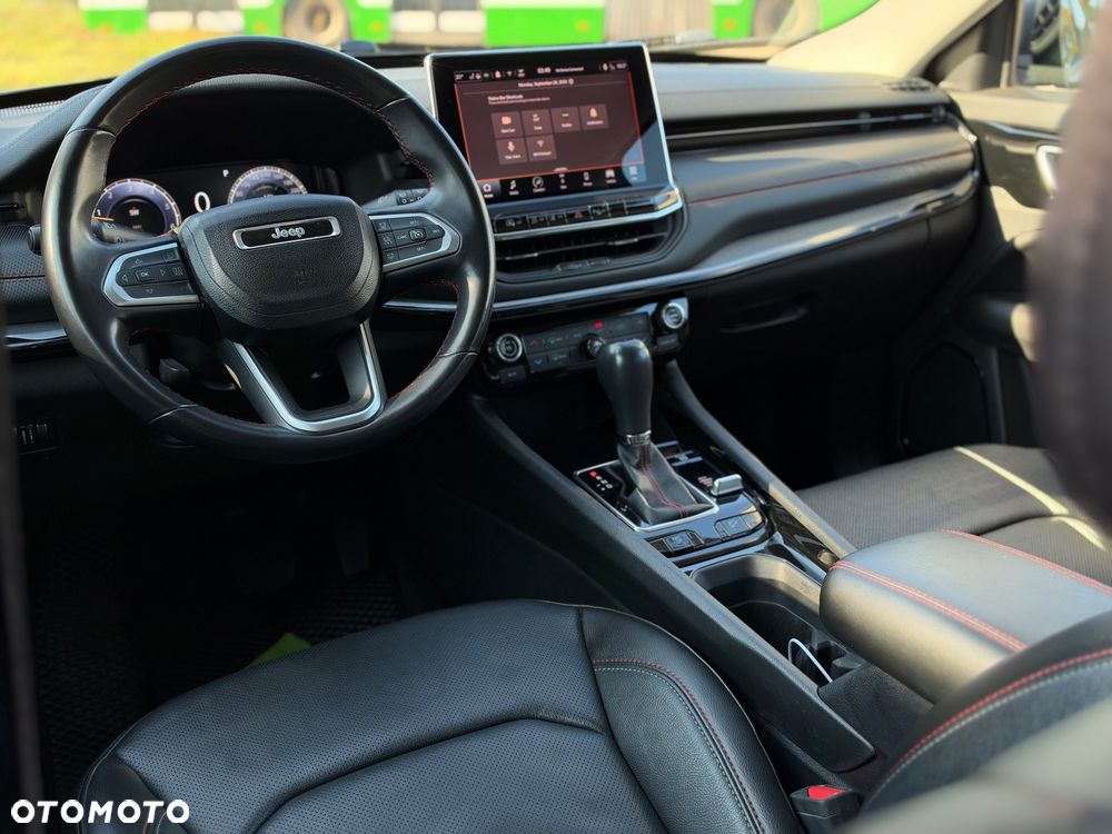 Jeep Compass - 18