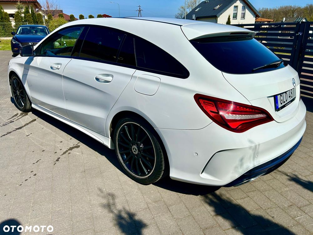 Mercedes-Benz CLA 180 7G-DCT AMG Line - 2