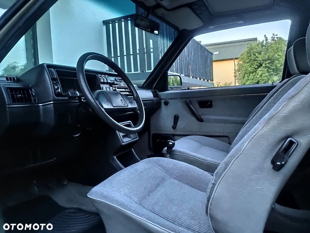 Volkswagen Golf - 13