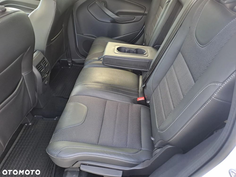 Ford Kuga 2.0 TDCi 2x4 Business Edition - 10