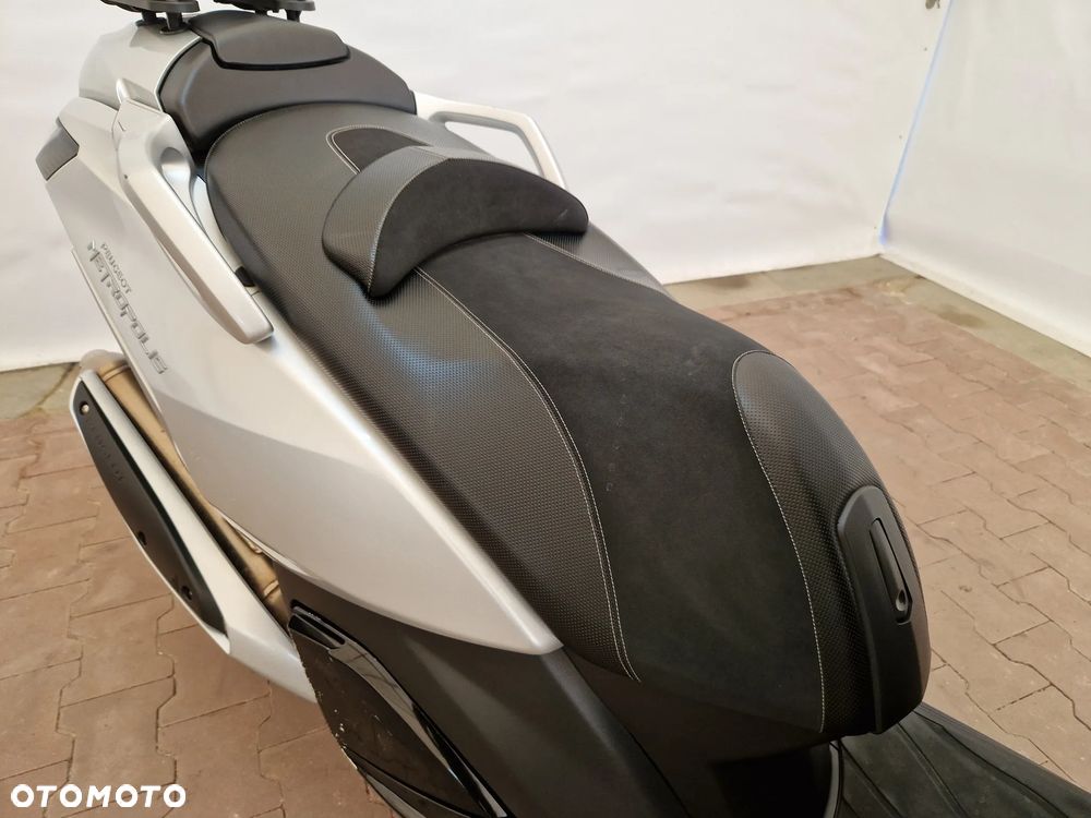 Peugeot Metropolis - 18