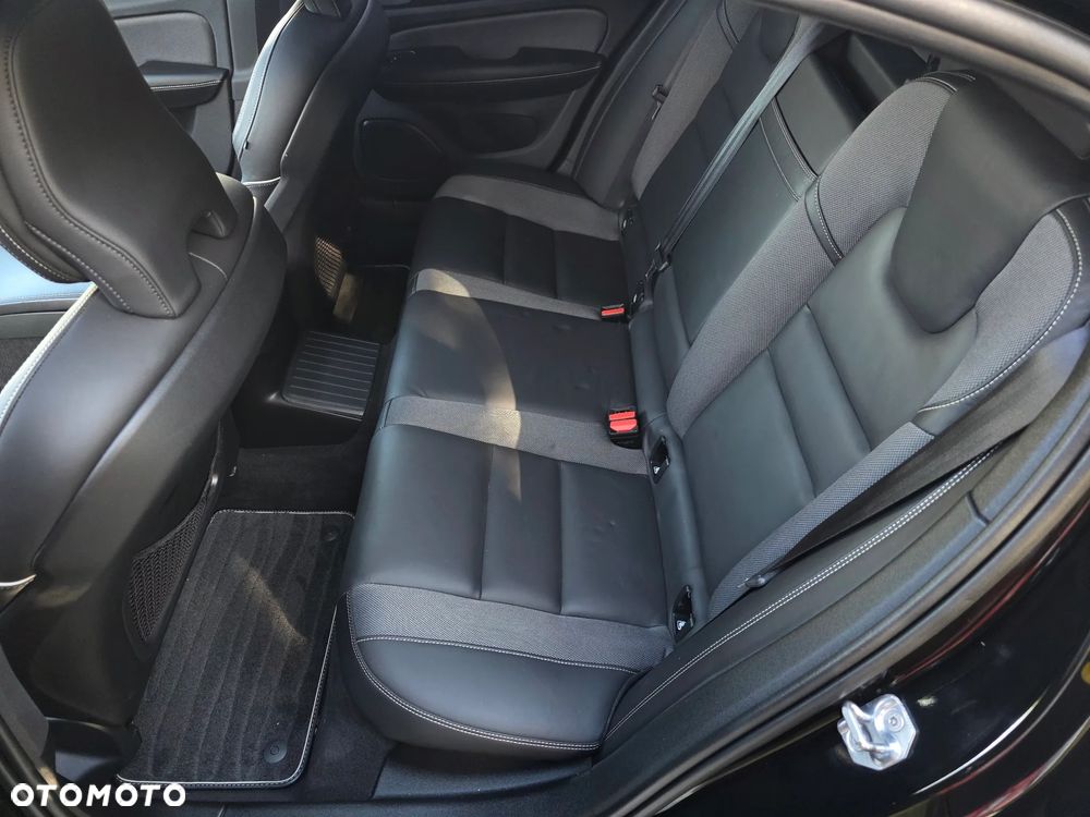 Volvo S60 - 18