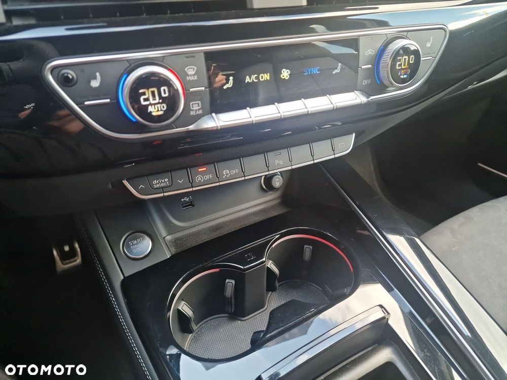 Audi A4 Avant 40 TDI mHEV Quattro S Line S tronic - 16