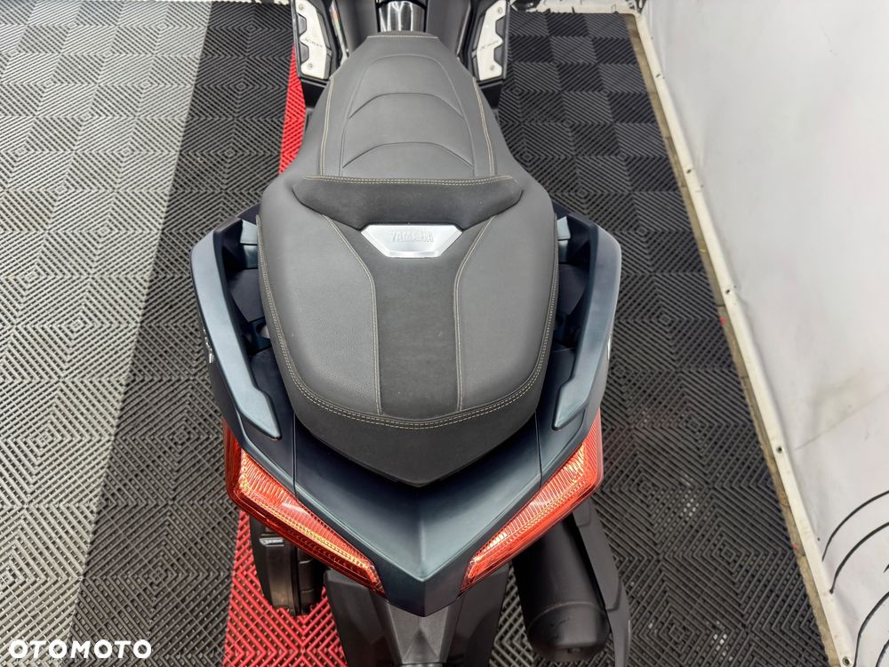 Yamaha X-max - 18