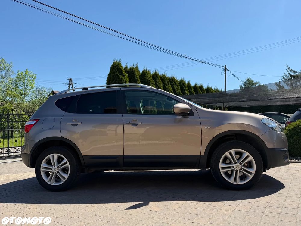 Nissan Qashqai 2.0 Lounge CVT - 11