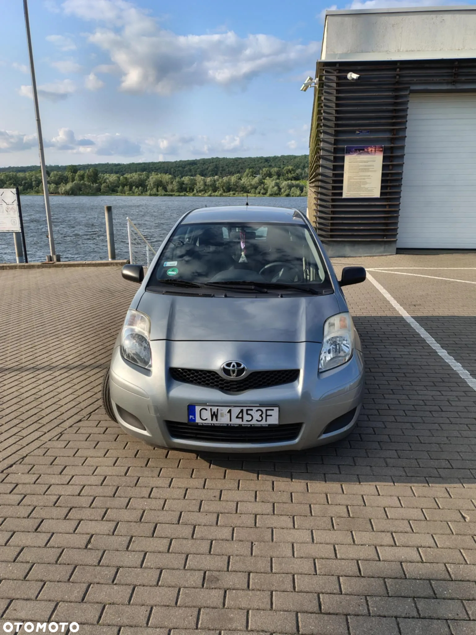 Toyota Yaris - 4