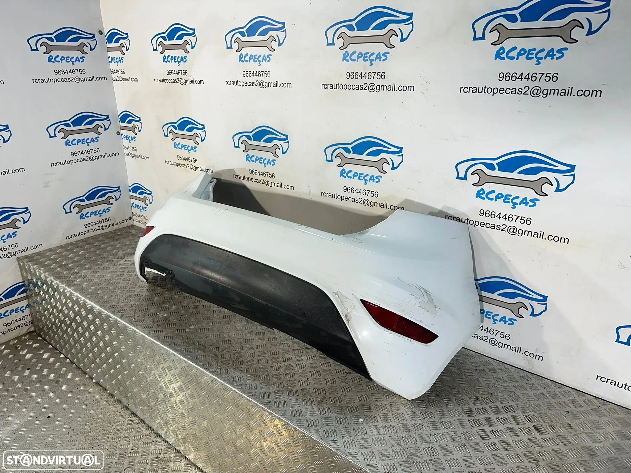 .Parachoques Traseiro Original Ford Fiesta 6 MK6 5 Portas 8A61-17D781 - 3