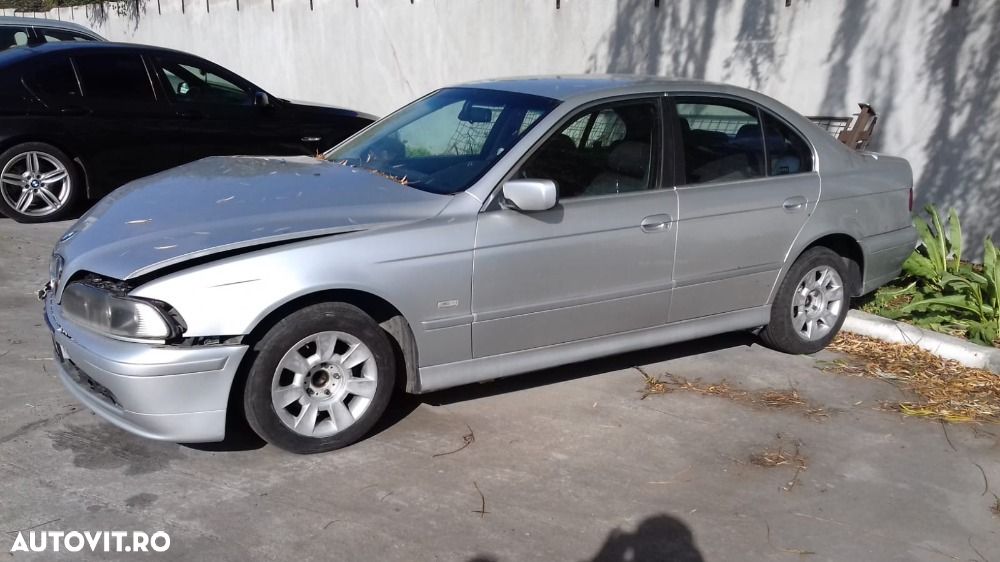 Dezmembrari  BMW 5 (E39)  1995  > 2004 520 d Motorina - 4