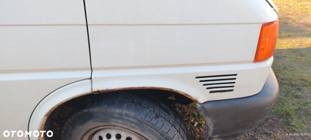 Volkswagen Transporter - 30