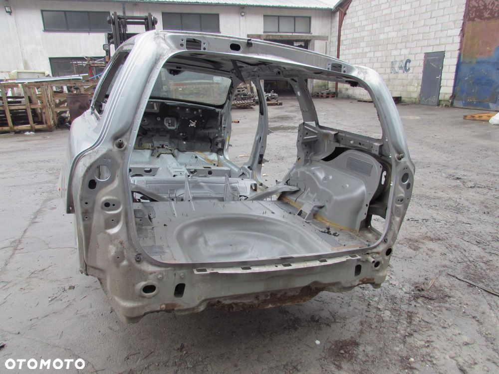 VOLVO XC70 III 07-16 CWIARTKA BLOTNIK SLUPEK TYL PRAWY 477-46 DUPA WANNA - 2