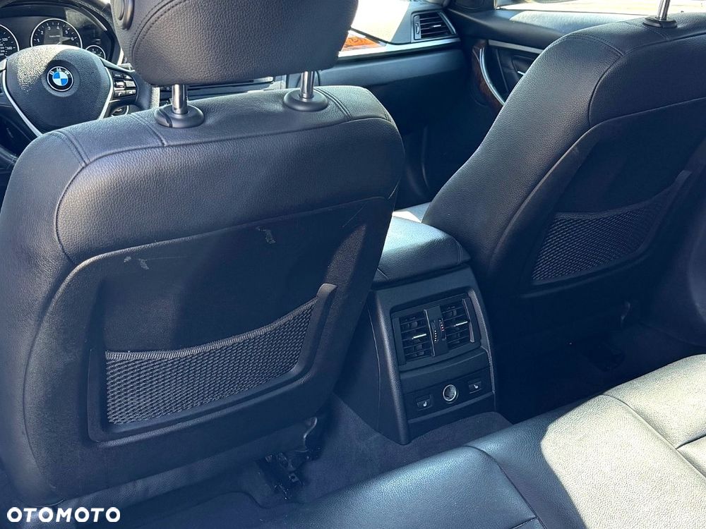 BMW Seria 3 328i xDrive - 16